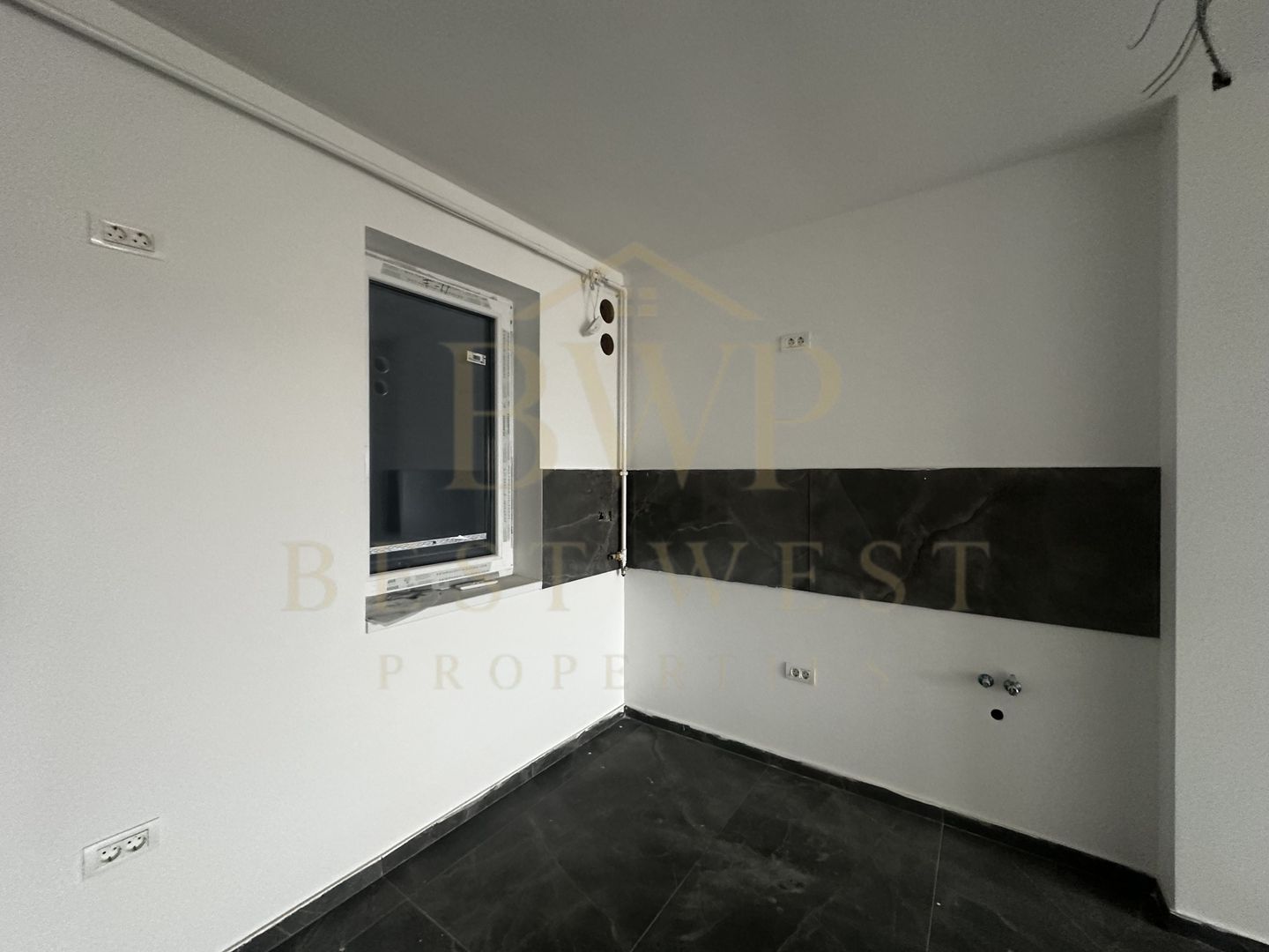 Apartament cu 2 camere, Giroc, drum asfaltat - Poză 3