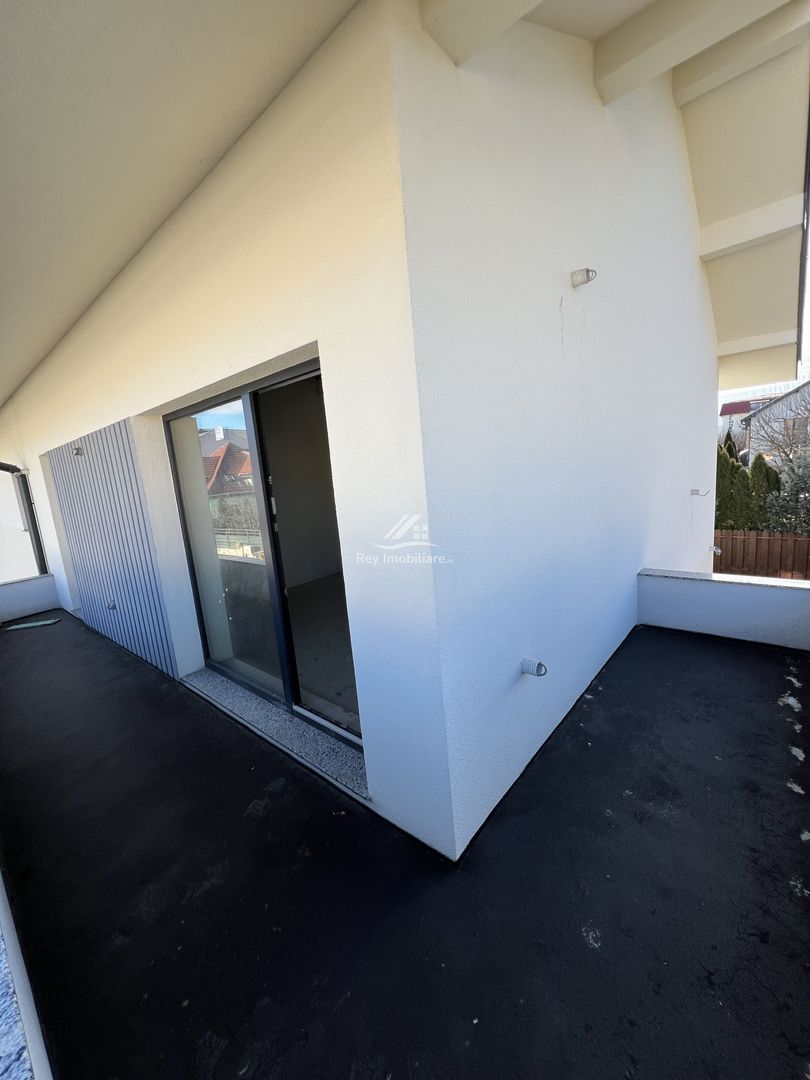 Casă construcție de Lux de vânzare în Șelimbar zonă bună - Poză 6