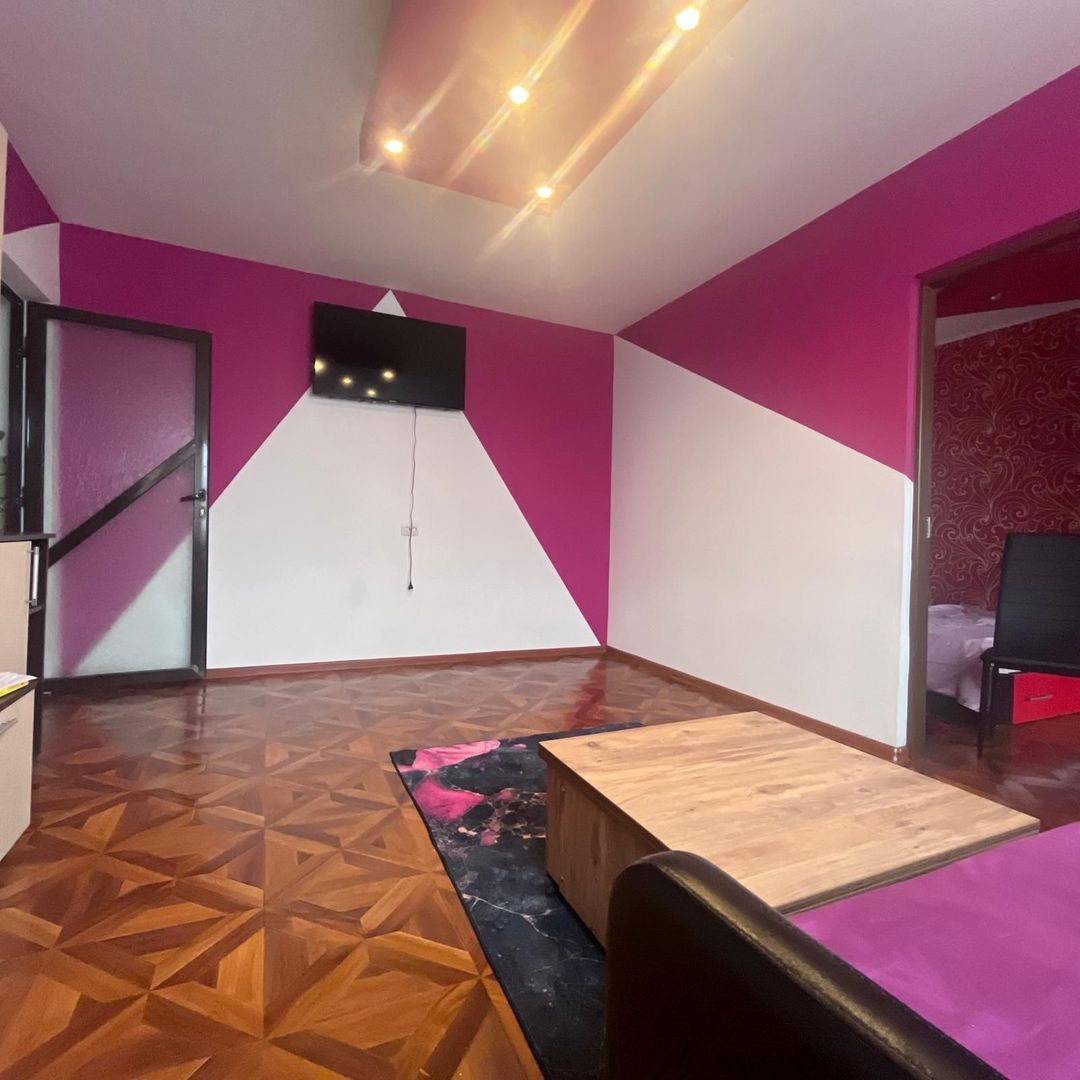 Închiriere apartament cu 2 camere în Micro 6 Târgoviște! - Poză 3