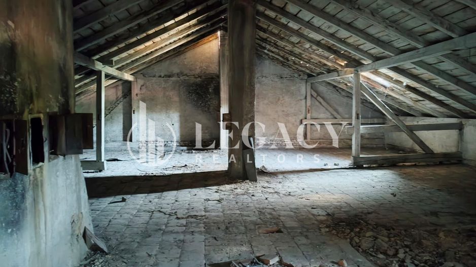 VÂNZARE/SCHIMB CU TEREN  - Clădire interbelică, centru oraș Siret - Poză 27