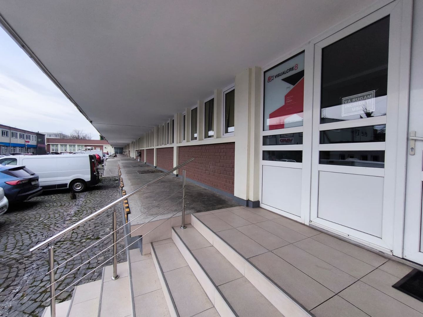 FALEZA NORD cladire multifunctionala 4600 mp cu acces din Bdul Mamaia! - Poză 27