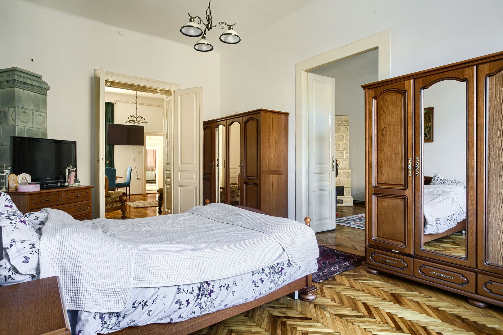 REZERVAT Apartament clasic cu 3 camere zona Podgoria - Poză 8