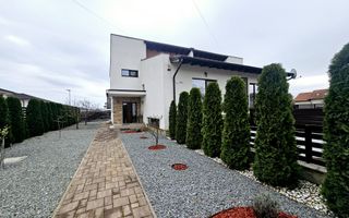 Casa in regim cuplat, Cetate - Poză 1