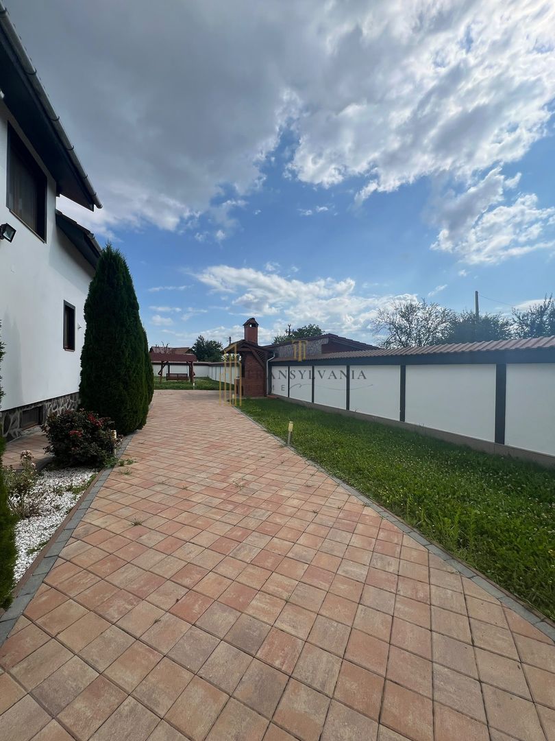 Casă individuală premium – 225 mp utili, teren 700 mp - Poză 3