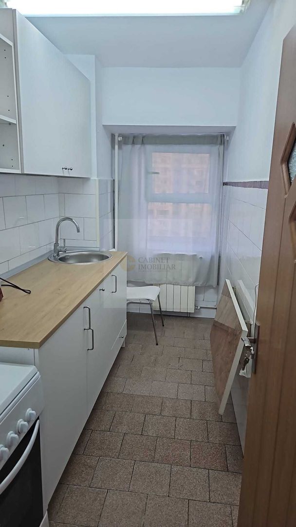 Poziție excelentă | Garsonieră cu vedere superbă | rond Alba Iulia - Poză 4