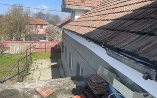 Casa in Predesti - Poză 9