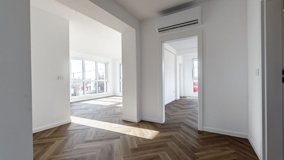 Clădire nouă P+2 cu showroom și birouri în Arad - Poză 12