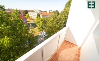 Apartament cu 3 camere etajul 4 - Cartierul A. Vlaicu - Arad - Poză 15