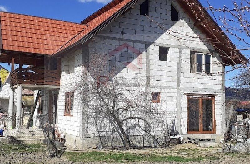 Casa de Vanzare Tigveni Arges - Poză 4