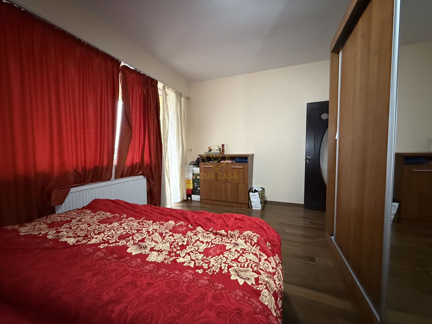 De vanzare Apartament 3 Camere 99MP Mobilat/Utilat - Poză 8