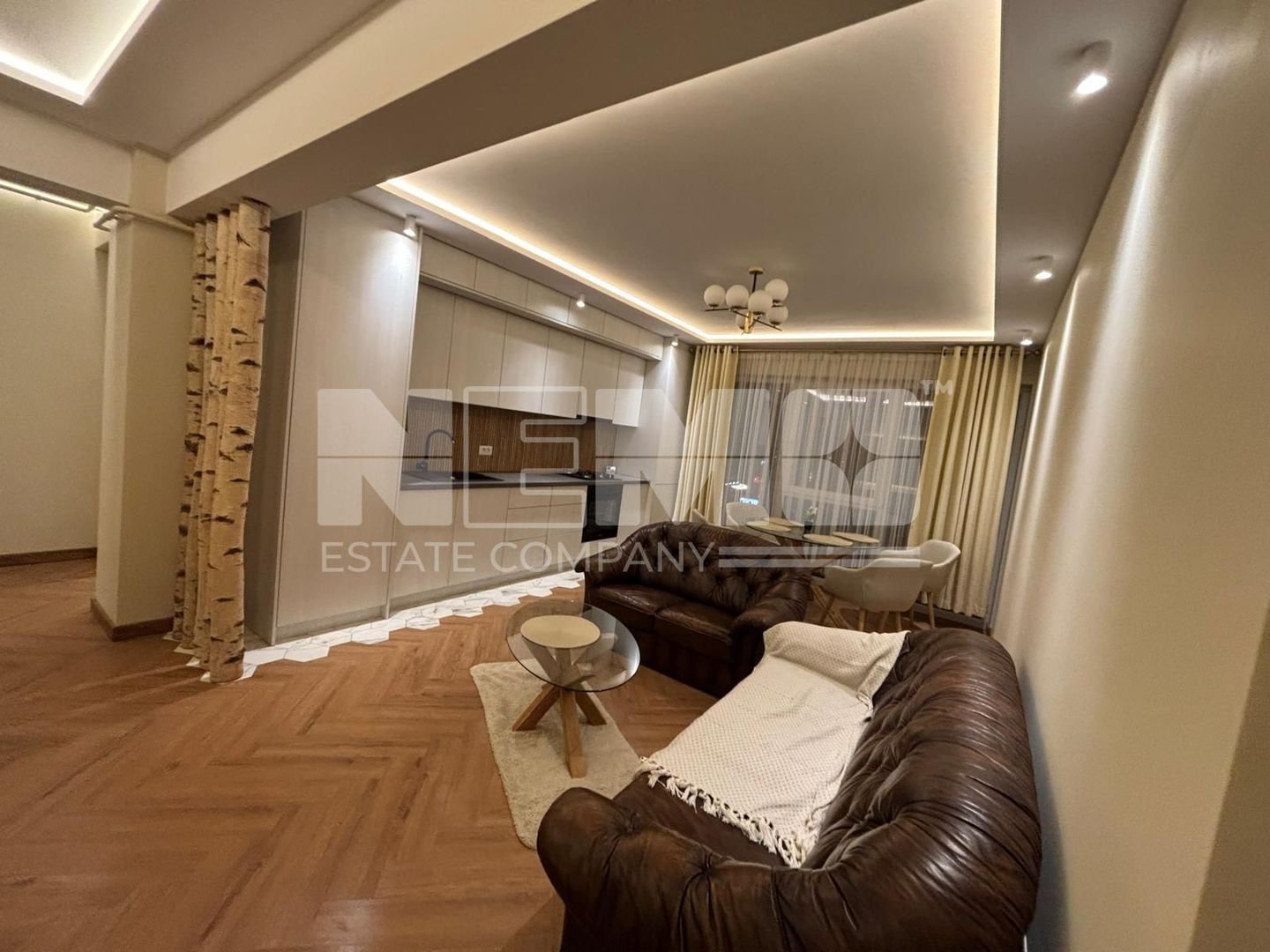 Apartament spațios și luminos cu 3 Camere I Rădăuți - Poză 1