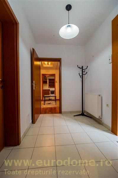 Exclusivitate - La 7 minute de Parcul Central si Drumul Poienii, imobil la cheie - Poză 4