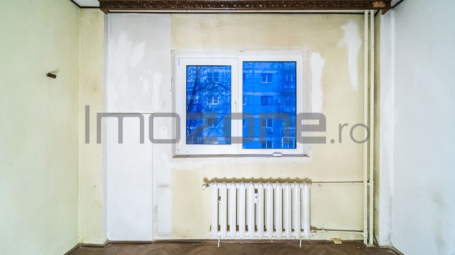 1 Mai nr. 29, 3 camere, 4/10, bloc stradal, c-tie 1980, bucatarie mare, 2 bai - Poză 4