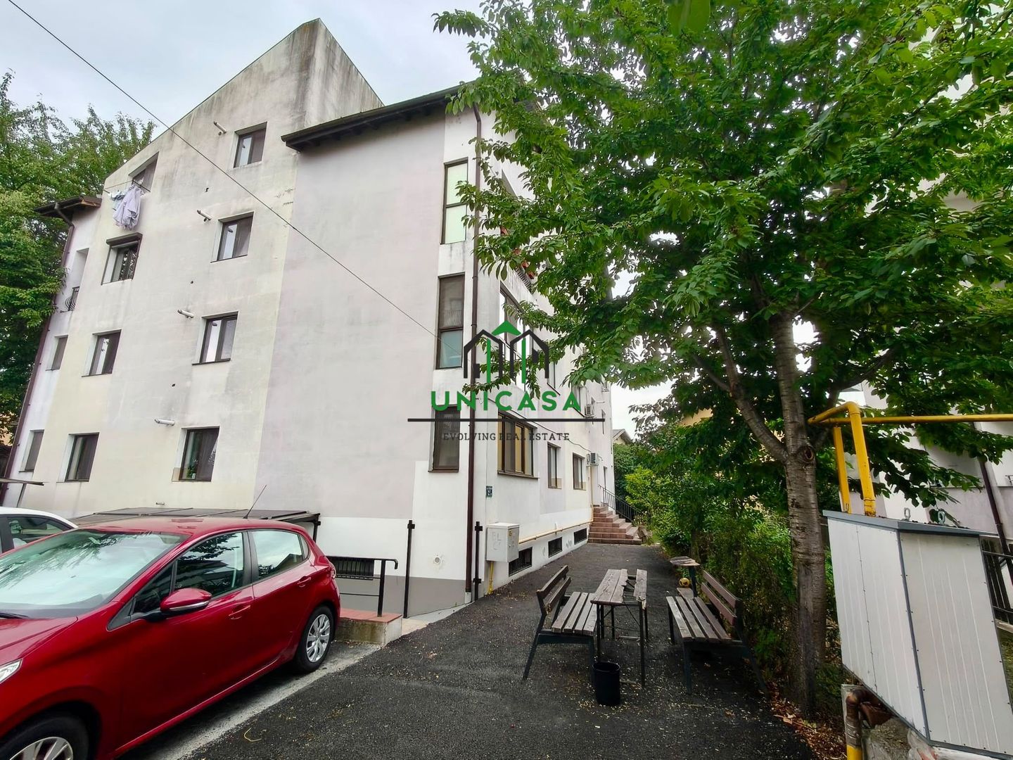 Apartament de inchiriat / 3 camere/ loc de parcare privat - Poză 12