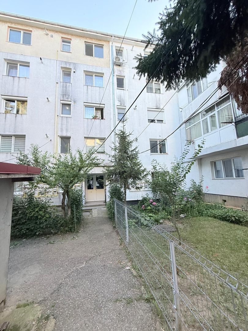 Ap 3 camere - decomandat - Campina - strada Milcovului - Poză 14
