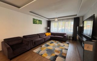 Casa generoasa LA CHEIE, curte 200 mp in Selimbar - Poză 20