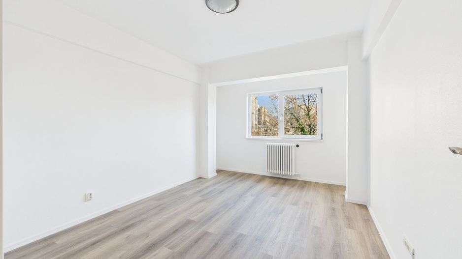 Apartament complet renovat de închiriat în Piața Kogălniceanu - Poză 1