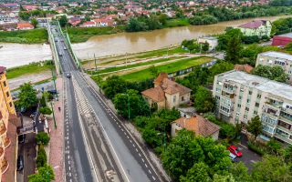 Vilă cu potențial pe Calea Romanilor - Poză 2
