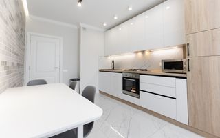 Chirie, apartament, 2 camere, str. Caşu Gheorghe, Centru - Poză 1