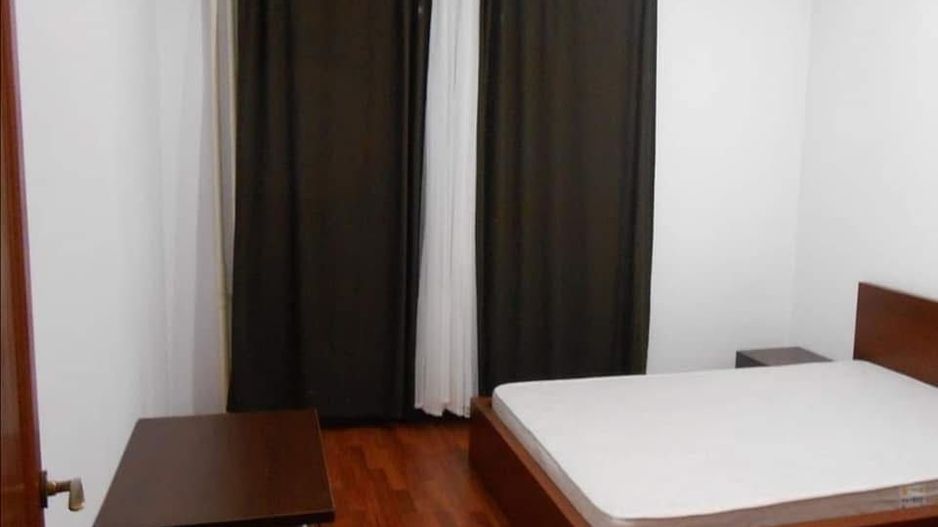 Apartament 3 camere,90 mp, balcon 15 mp, acces direct catre IOR - Poză 3