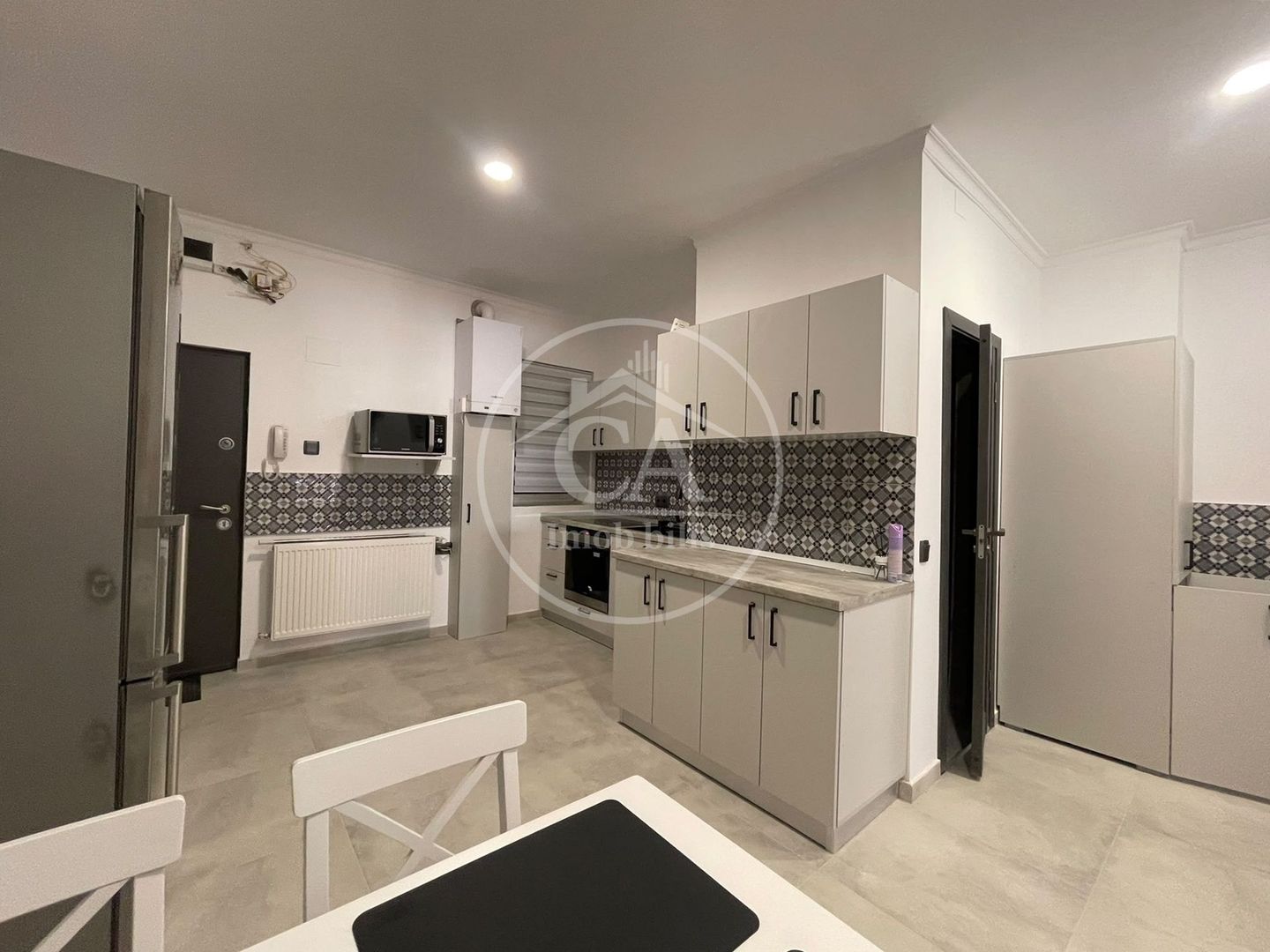 Apartament cu 2 camere de vânzare in zona ultracentrala, Oradea - Poză 7