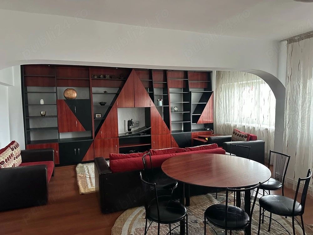 Apartament decomandat 3 camere - Poză 1
