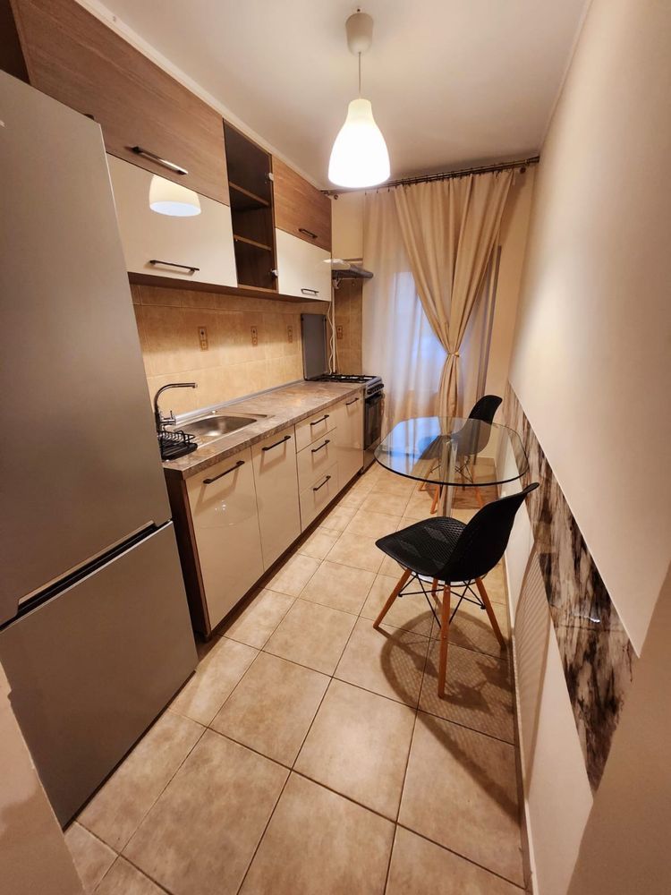 2 camere mobilat, parter cu balcon, parcare, zona Diham - Poză 3