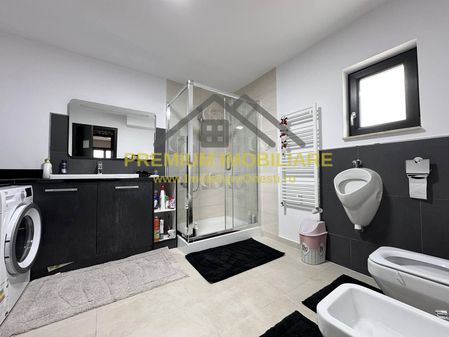 Vila la 13 km de Onesti - Poză 15