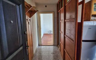 Apartament 2 camere Girocului etaj 2 cu centrala - Poză 4