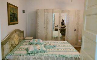 DE VANZARE CASA 5CAMERE ZONA CENTRALA TALMACIU - Poză 11
