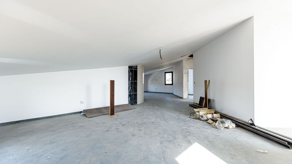 Clădire comercială în zona Grădiște. - Poză 32