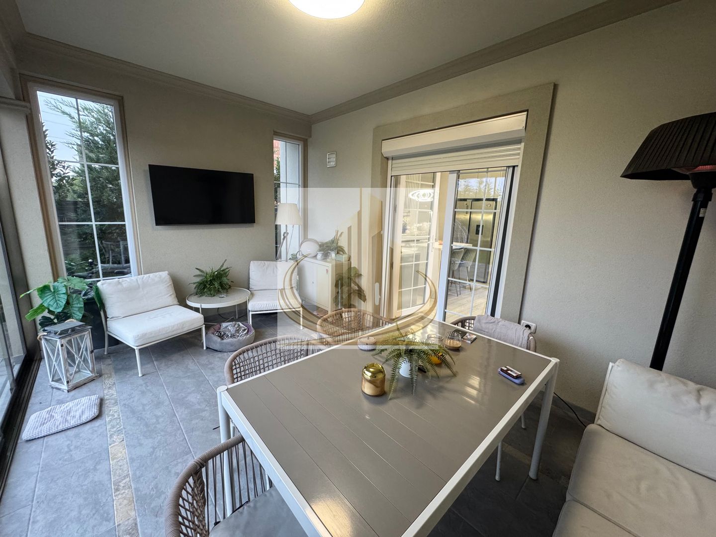 Casa in stil mediteranean, ultrafinisată 5 camere, 3 bai + curte. - Poză 4