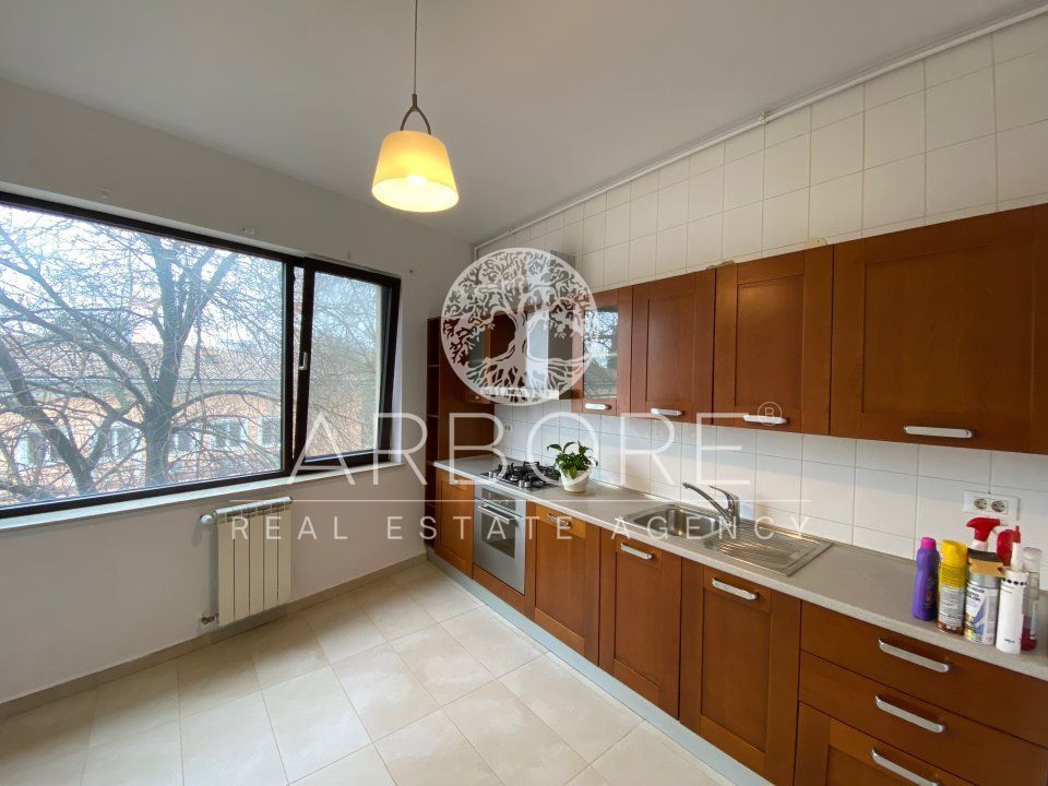 Apartament superb cu 4 Camere în Primăverii, Strada Mircea Eliade - Poză 3