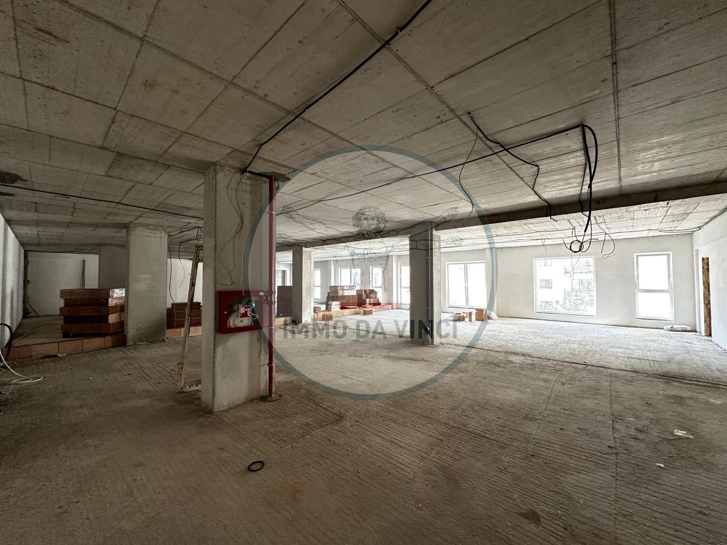 Spatiu comercial/birouri, 142 mp,194 mp cladire ultra moderna-Marasti - Poză 27