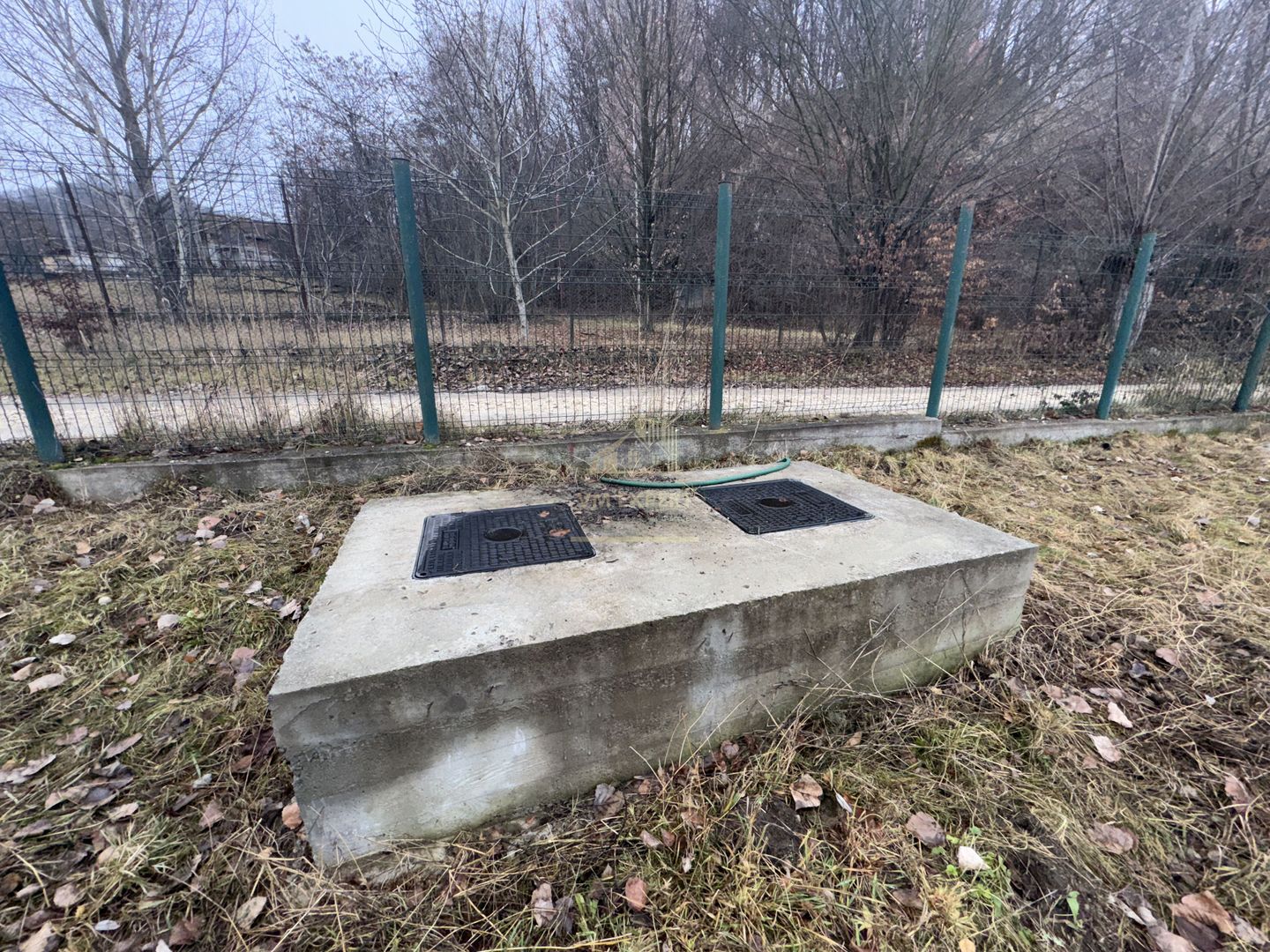 TEREN INTRAVILAN 2200 MP CAMPULUNG ARGES - Poză 12