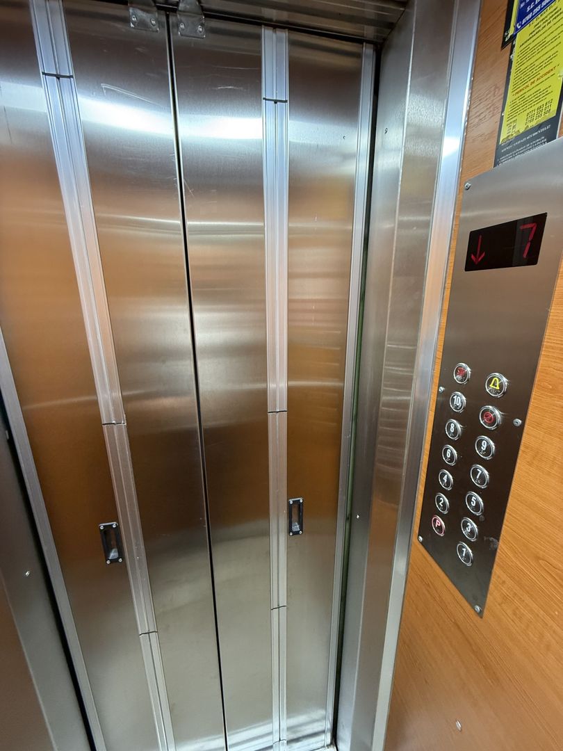 Ap 4 camere 67 mp Mega mall-bloc izolat termic-terasă refăcută! - Poză 20