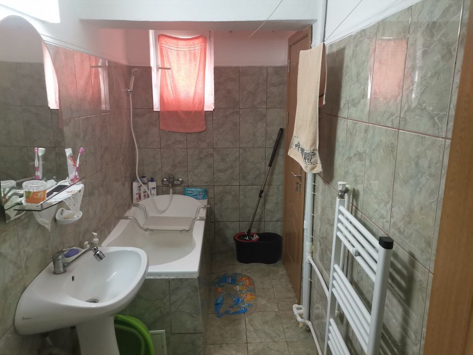 Vanzare apartament 2 camere, Frati Golesti, Gara - Poză 4