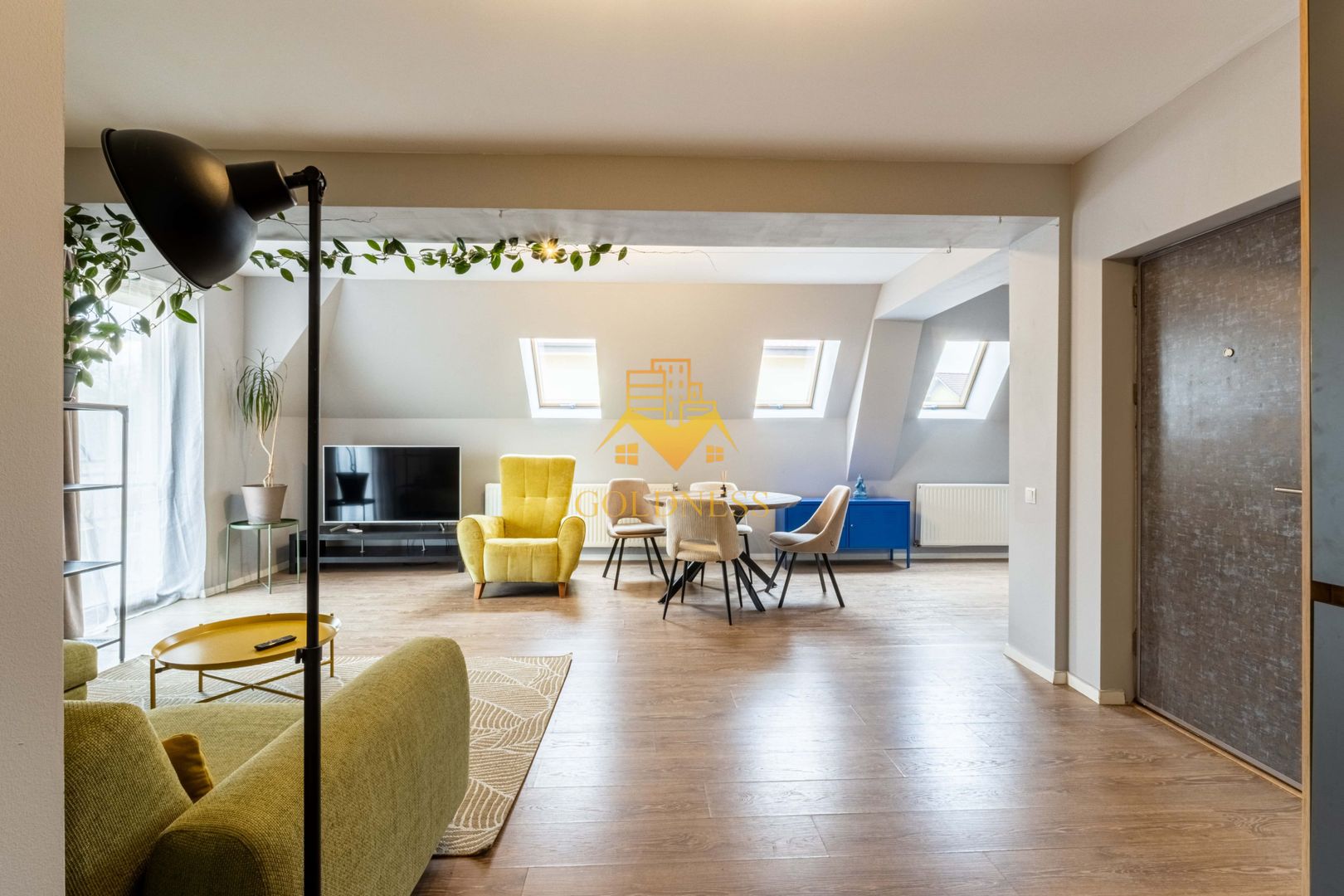 3 camere open space, Parcare, Modern, Pet Friendly, Europa - Poză 11