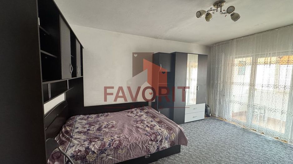 1 camera | mobilat si utilat | etaj intermediar | zona excelenta | - Poză 2