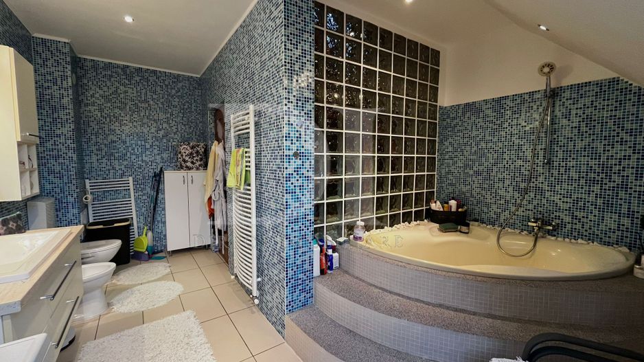 Apartament 3 camere | 108mp | modern - Poză 18