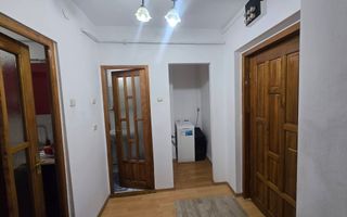 Garsonieră 50 mp – Piata Mare | Etaj 1 | Centrală proprie - Poză 2