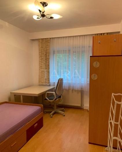 Vând apartament 3 camere decomandat zona Pasteur, Zucca, UMF. - Poză 4