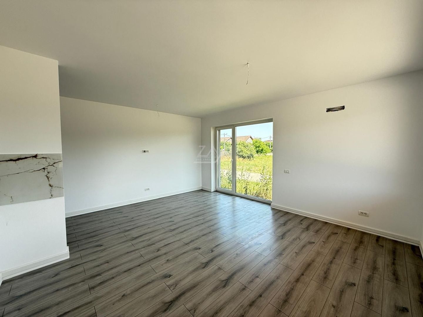 Gradina Proprie. Bloc finalizat. Pozitie excelenta - la asfalt. Loc de parcare. - Poză 3