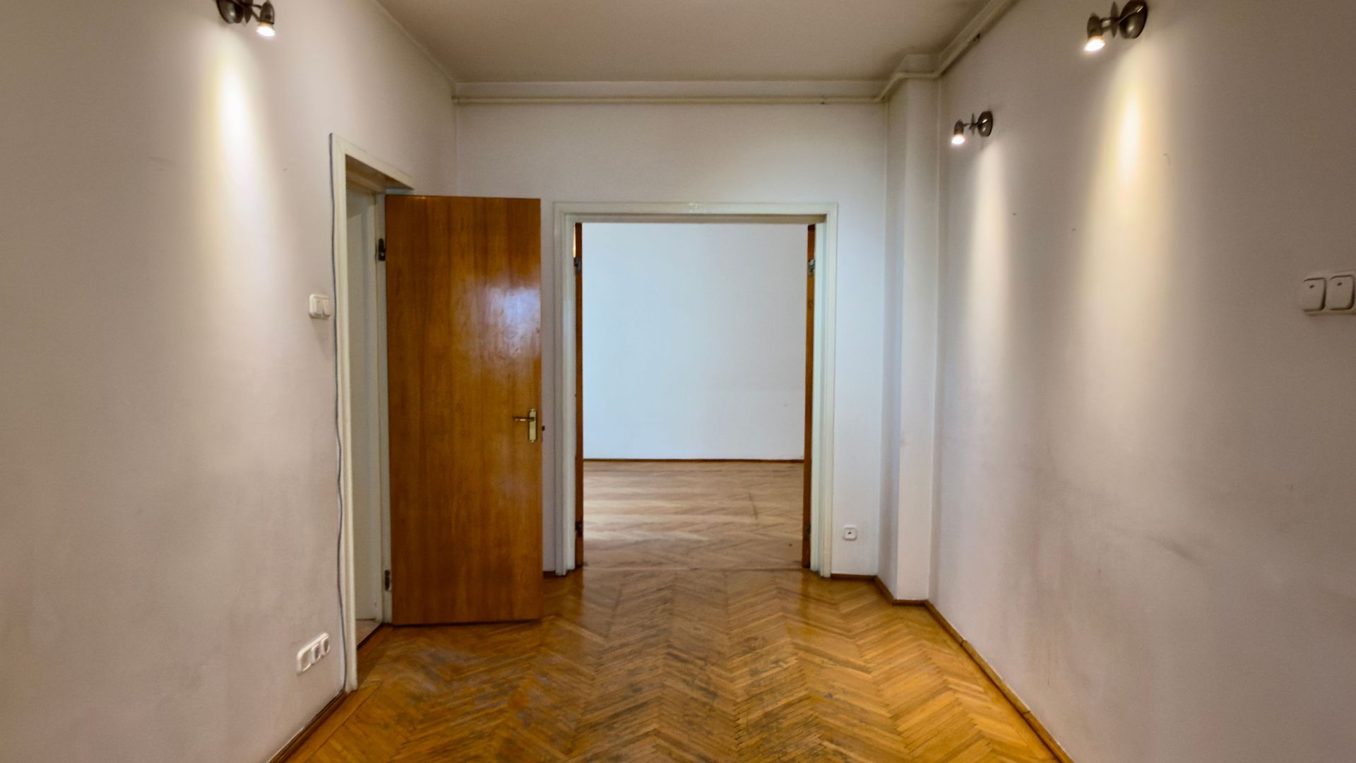 Apartament 4 camere Victoriei, Casa Vernescu, garaj, centrala, comision 0 ! - Poză 40