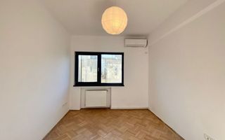 Apartament ultracentral cu vedere superbă, super investiție - Poză 10