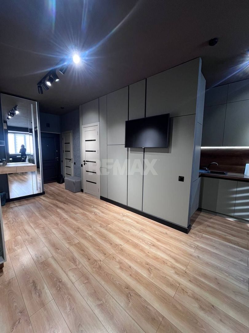 Apartament de vânzare - Poză 1