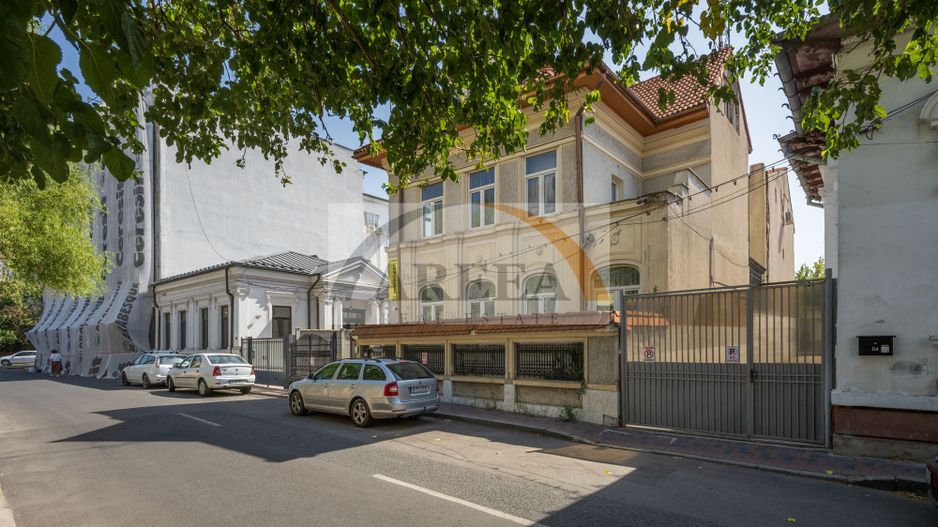 ULTRACENTRAL - Vilă UNICĂ și cu POTENȚIAL uriaș, o poveste de succes - Poză 38