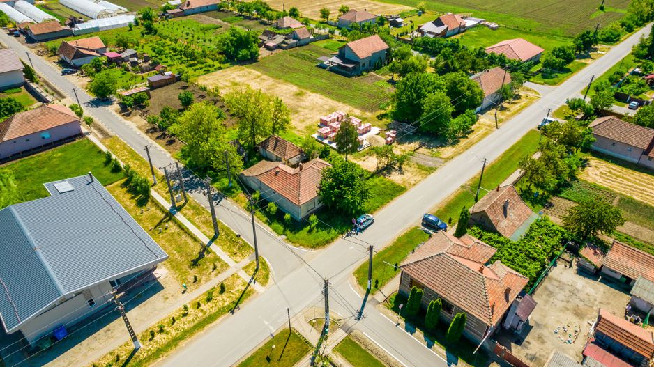 Casă cu potențial în Iratoș - Poză 5