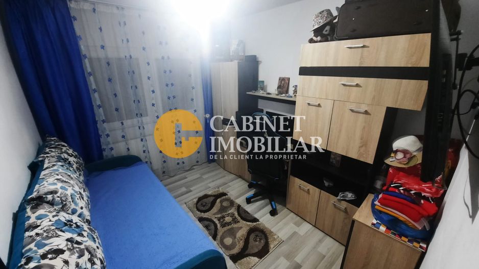 Dacia - Etaj Intermediar - 3 Camere Decomandat - Poză 4