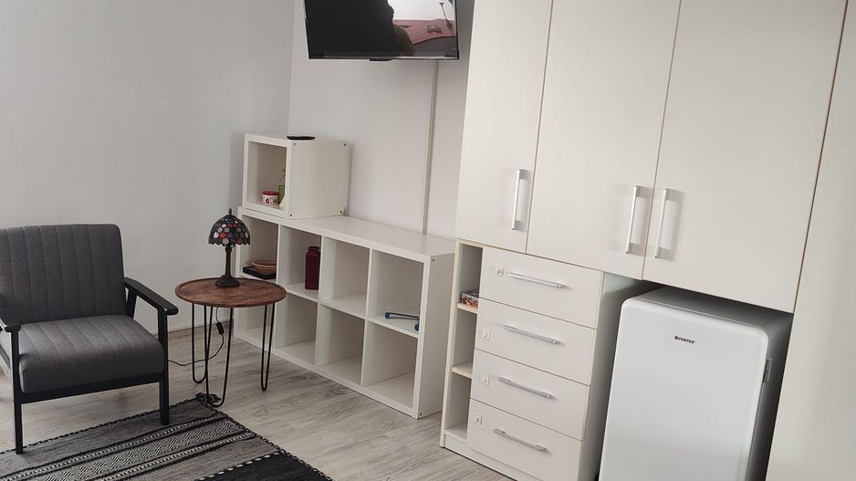 Garsonieră 5 min metrou Obor, complet renovată si mobilată– Str. Oboru - Poză 2